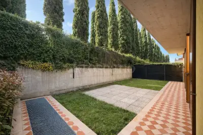 Casa in vendita, Via Castelletto, Pozzolengo