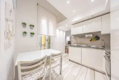Casa in vendita, Via Castelfidardo, Roma
