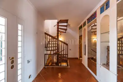 Villa in vendita, Via Torre Pellice, Roma