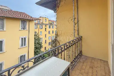 Casa in vendita, Via Giulio Uberti, Milano
