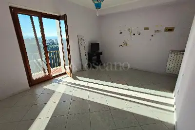 Casa in vendita, Via Francesco Crispi, Catanzaro