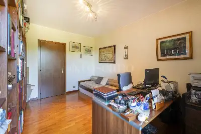 Casa in vendita, Via Adelaide Coari, Milano