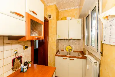 Casa in vendita, Via Cimabue, Milano