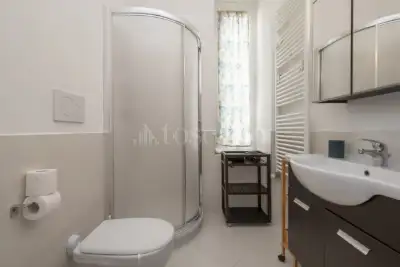 Casa in vendita, Via Ugo Bassi, Milano
