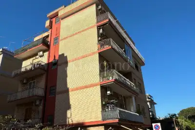 Casa in vendita, Via delle Acacie, Roma