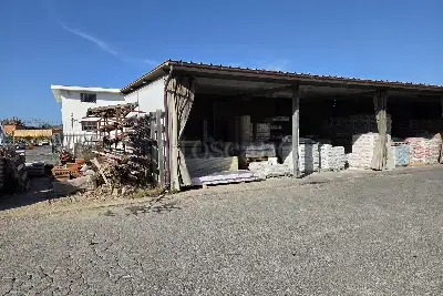 Negozio in affitto, Viale dei Romagnoli, Roma