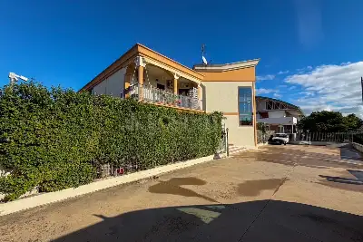 Casa in vendita, via Parigi 6 Olbia , Olbia