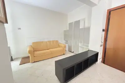 Casa in vendita, Via Guido Guinizelli, Roma