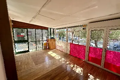 Negozio in vendita, Via Giulio Antonio Acquaviva, Caserta