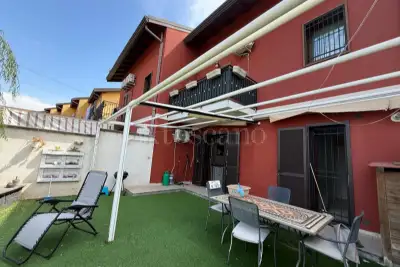 Villino a Schiera in vendita, Via Virdimura, Catania