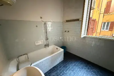 Casa in vendita, Via Francesco Rismondo, Modena