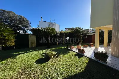 Villa Bifamiliare in vendita, Via Giulianova, Fiumicino