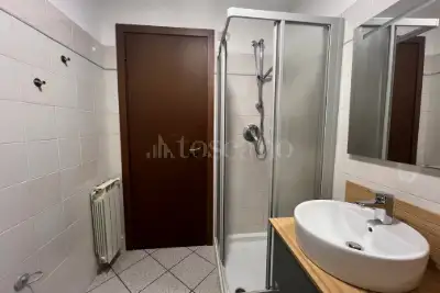 Casa in affitto, Via Milano, Como
