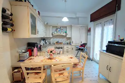 Casa in vendita, Via dei Garofani, Nettuno