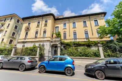 Casa in vendita, Via Serviliano Lattuada 3, Milano