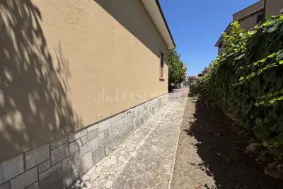 Villa in vendita, Via Taormina, Ladispoli