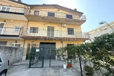 Casa in vendita, Via Arzana, Roma