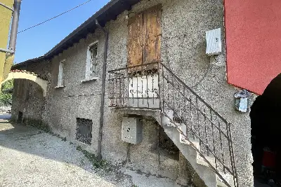 Rustico in vendita, Via Nazionale, Caino, Caino