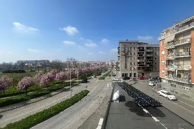 Casa in vendita, Via Adamello, Torino