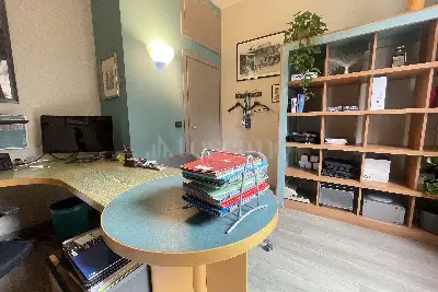 Casa in vendita, Via Alessandro Volta, Milano