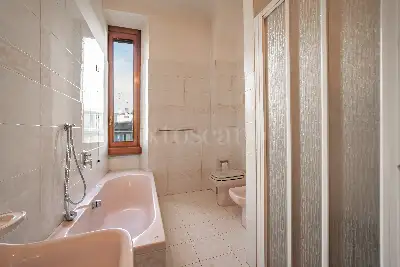 Casa in vendita, Viale Certosa 16, Milano