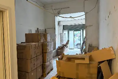 Negozio in affitto, Viale Palmiro Togliatti, Roma