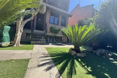 Villa Bifamiliare in vendita, Via Mario Lanza, Roma