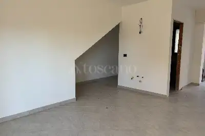 Casa in vendita, Via Pavullo Nel Frignano, Roma