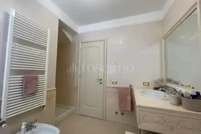 Villino a Schiera in vendita, Via Villa Mosca, Teramo
