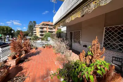 Casa in vendita, Via Cassia, Roma
