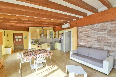 Casa in vendita, Via Regina Nuova, Laglio