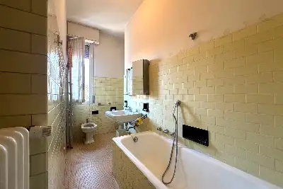 Casa in vendita, Via Riva di Reno, Bologna