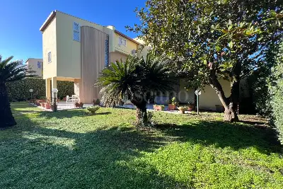 Villa Bifamiliare in vendita, Via Giulianova, Fiumicino