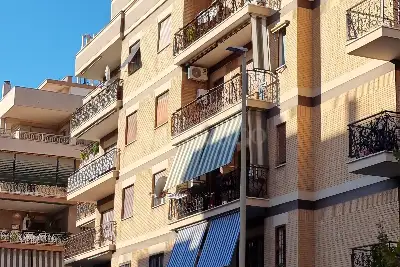 Casa in vendita, Via della Corazzata , Roma