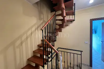 Villino a Schiera in vendita, Via Roma, San Pietro Clarenza