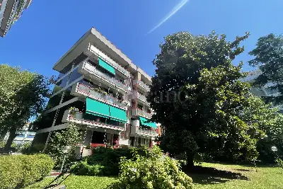 Casa in vendita, Via dei Ciclamini, Milano