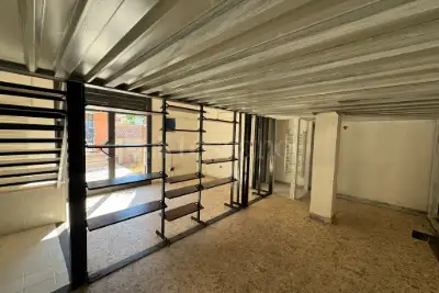 Negozio in vendita, Viale dei Promontori, Roma