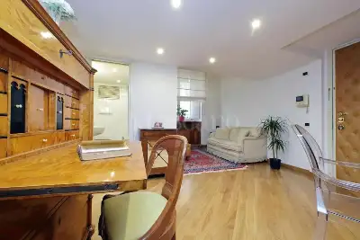 Casa in affitto, Via di San Nicola da Tolentino, Roma