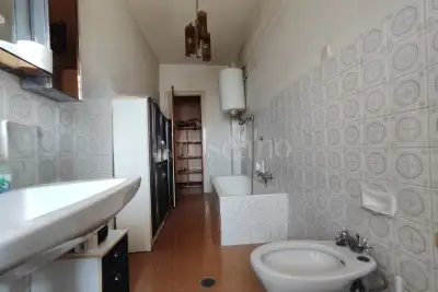 Casa in vendita, Via Luigi Biolchini, Roma