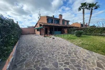 Villa in vendita, Parchi Della Colombo, Roma