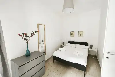 Palazzo in vendita, Via Madonna della Volta, Palermo