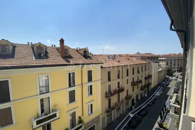 Casa in vendita, Via Paolo Frisi, Milano