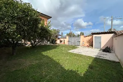 Villa in vendita, Via Bresimo, Roma