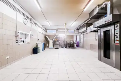 Negozio in vendita, Viale Aldo Moro 423, Olbia, Olbia