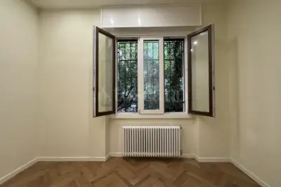 Casa in vendita, Viale Tunisia, Milano