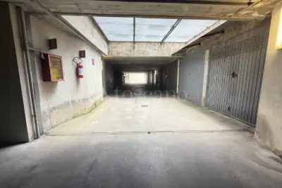Box in vendita, Via Antonio Fogazzaro 19, Milano