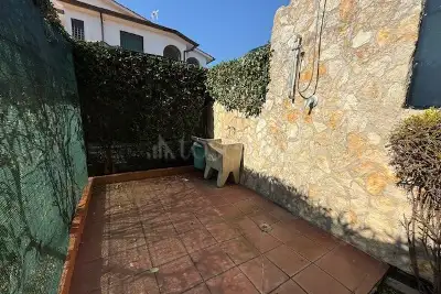 Villa Plurifamiliare in vendita, Viale delle Peonie, Sabaudia