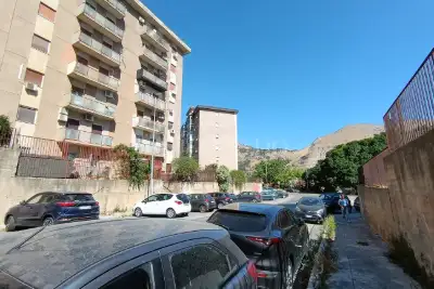 Casa in vendita, Via Bronte, Palermo