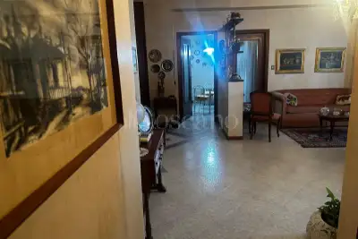 Casa in vendita, Via Francesco Crispi, Catanzaro
