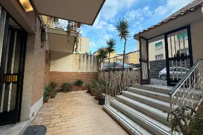 Casa in vendita, Via Monreale, Catania